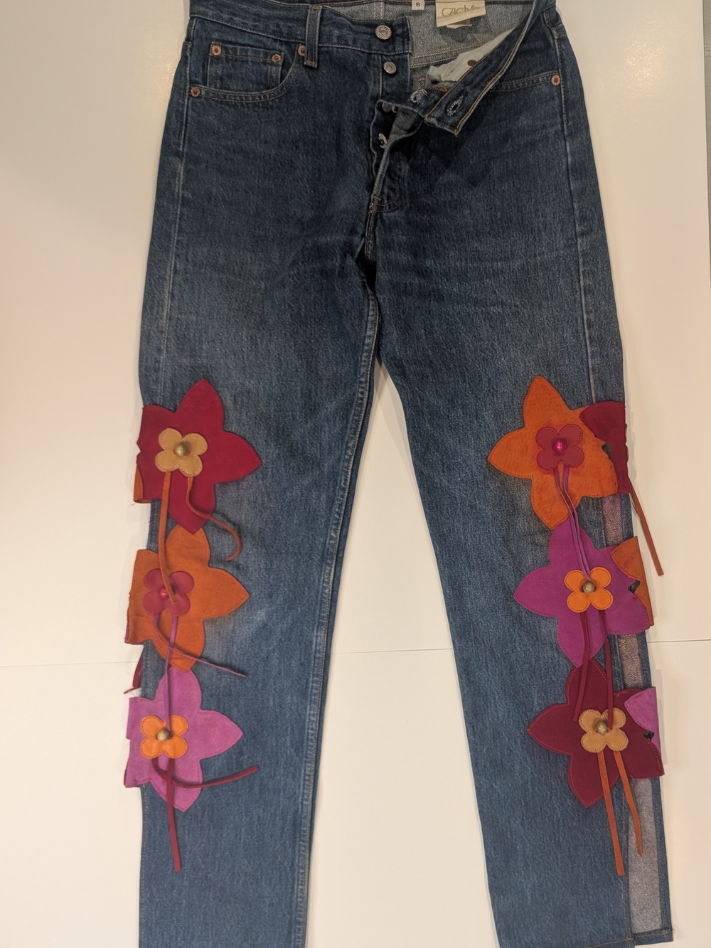 Cache Embellished Levi’s Jeans Size 6 Floral Appliqué Y2K Boho Statement Denim